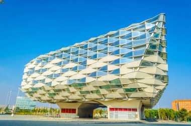 200 yılında Zaragoza 'daki dünya fuarının tüm katılımcılarını sunan sokak manzarası