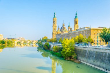 Bazilika de nuestra senora de pilar in Zaragoza, Spai