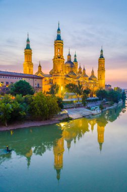 sunset view of the basilica de nuestra senora de pila in Zaragoza, Spai