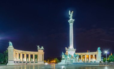 Budapeşte, Macaristan tarihi kahramanlar Meydanı.