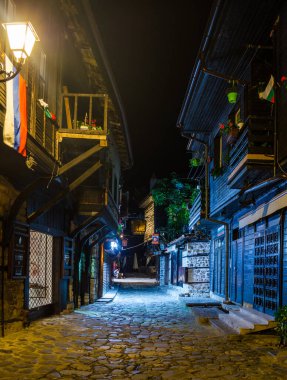 Unesco 'nun dünya mirasına ait olan Bulgar kentinin aydınlanmış caddeleri.