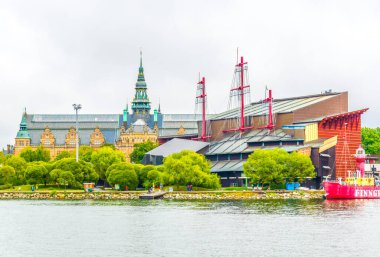 İsveç 'in başkenti Stockholm' de bulunan Curgarden Adası 'nda bulunan Vasa Müzesi (Vasamuseet) ve bir kültür tarihi müzesi olan Nordiska Müzesi