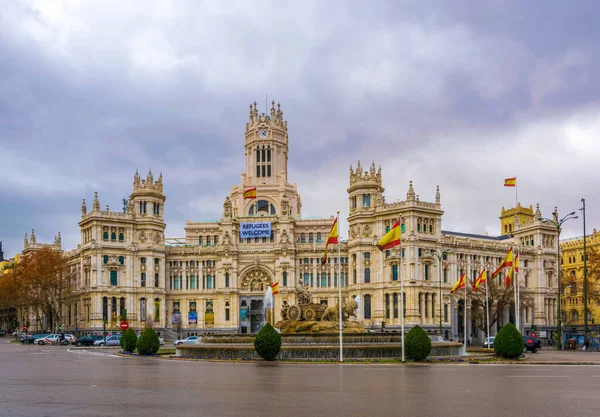 Palacio de Cibeles manzarası. Madrid, İspanya