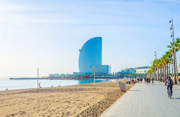Barcelona, Spai 'deki Barceloneta plajı manzarası