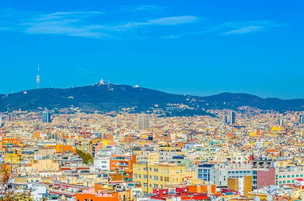 Montjuic kalesinden Barcelona 'nın havadan görünüşü, İspanya