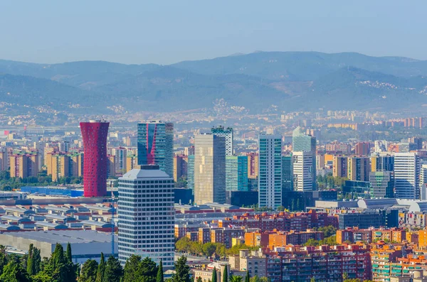 Montjuic kalesinden Barcelona 'nın havadan görünüşü, İspanya