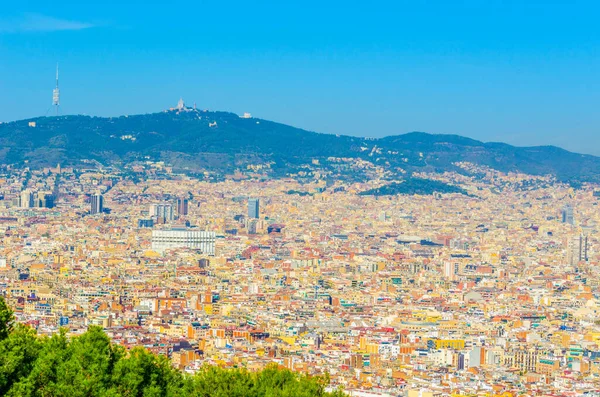 Montjuic kalesinden Barcelona 'nın havadan görünüşü, İspanya