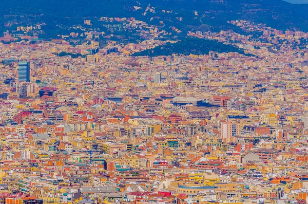 Montjuic kalesinden Barcelona 'nın havadan görünüşü, İspanya