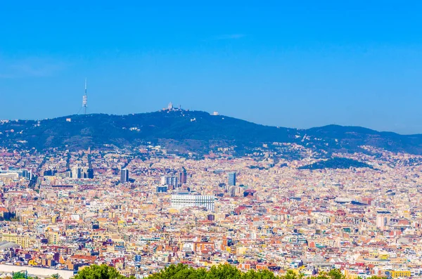 Montjuic kalesinden Barcelona 'nın havadan görünüşü, İspanya