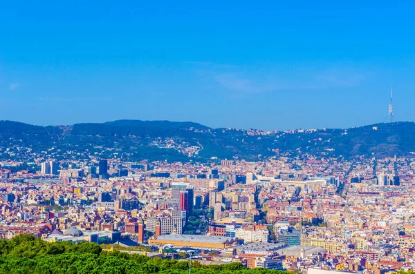 Montjuic kalesinden Barcelona 'nın havadan görünüşü, İspanya