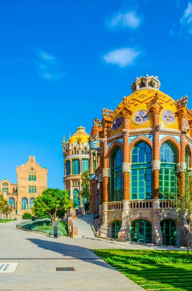 Barcelona, İspanya 'daki eski Santa Creu i Sant Pau Hastanesi manzarası