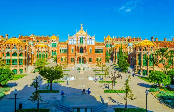 Barcelona, İspanya 'daki eski Santa Creu i Sant Pau Hastanesi manzarası