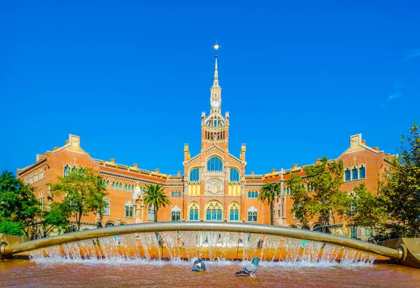Barcelona, İspanya 'daki eski Santa Creu i Sant Pau Hastanesi manzarası