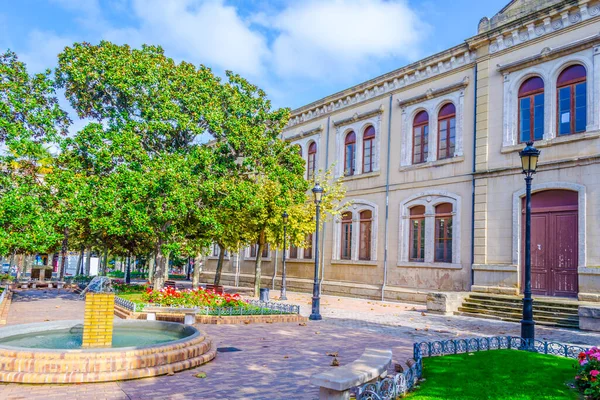 Logrono, Spai 'de eski bir okulun manzarası.