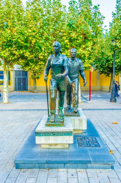 Statue Pilgrims Passing Camino Del Santiago Logrono Spai — Stockfoto