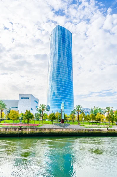 Bilbao, Spai 'deki Iberdrola gökdeleninin manzarası