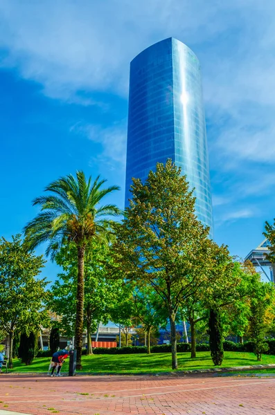 Bilbao, Spai 'deki Iberdrola gökdeleninin manzarası
