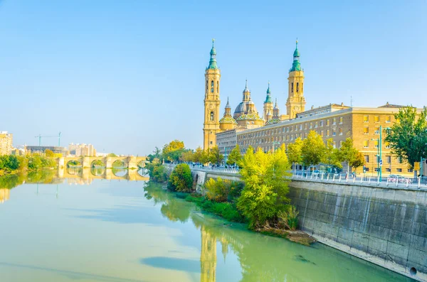 Bazilika de nuestra senora de pilar in Zaragoza, Spai