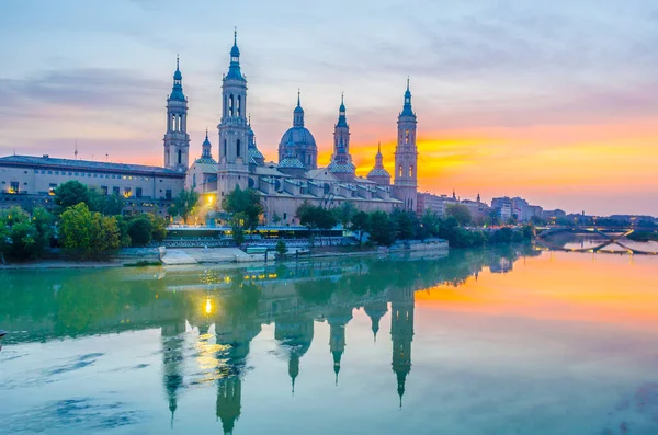 Zaragoza Spai Deki Basilica Nuestra Senora Pila Nın Günbatımı Manzarası — Stok fotoğraf