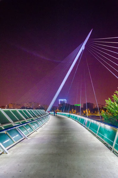 Night View Pasarela Del Voluntariado Foot Bridge Zaragoza Spai — Stock Photo, Image