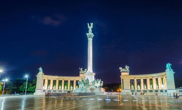 Budapeşte, Macaristan tarihi kahramanlar Meydanı.