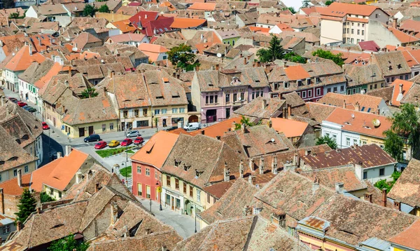 Saint Mary katedralinin tepesinden Romen şehir sibiusunun havadan görünüşü