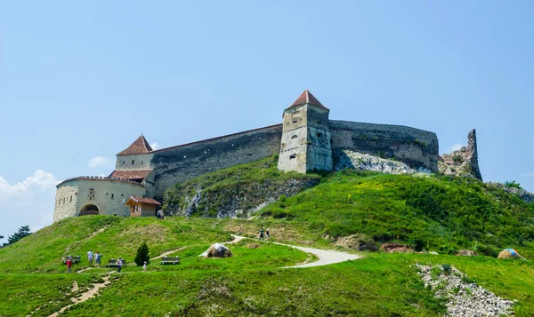 View Fortress Romanian City Rasnov Which Popular Tourist Destination People — Fotografia de Stock