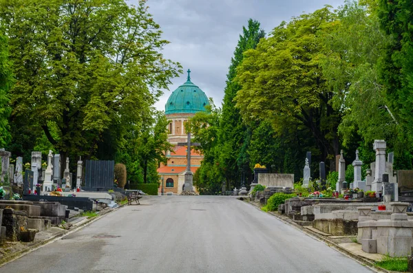 Zagreb mirogoj mezarlığı anıtsal mimari, Hırvatistan