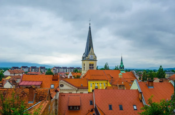 Aziz James Kilisesi Ljubljana castle Hill, Slovenya hava görünümünü