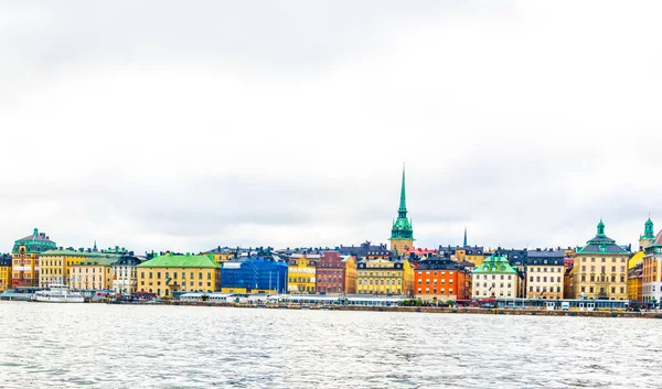 Storkyrkan kilisesinin hakim olduğu Gamla Stan manzarası