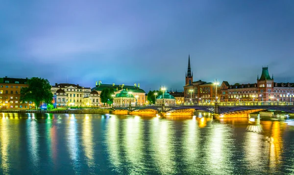 Köprü manzarası, Norstedts evi, Vasabron tarihi Gamla Stan bölgesi ve Riddarholmen Adası, Stockholm, İsveç