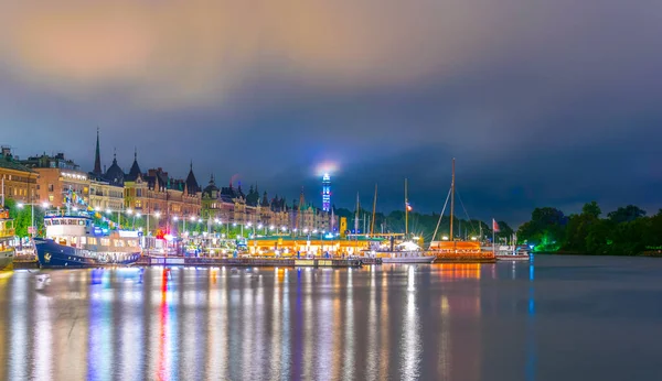 Night View Stockholm Waterfront Beautiful Old Houses Stretched Alongside Swede — Stock fotografie