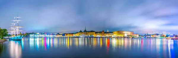 Night Panorama Stockholm Including Royal Castle Gamla Stan Sodermalm Island — Foto de Stock