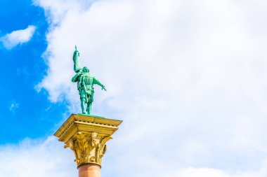 Engelbrekt Engelbrektsson (İsveçli isyancı lider ve daha sonra devlet adamı) heykeli İsveç 'in Stockholm kentindeki Belediye Binası meydanında.