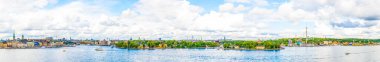Stockholm Panoraması 'nda Gamla Stan, Nordiska Müzesi ve Grona Lund Lund lunaparkı yer alıyor.