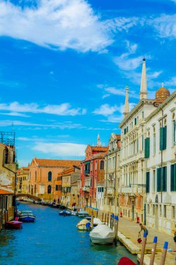 Venedik, İtalya 'da küçük bir kanalın manzarası