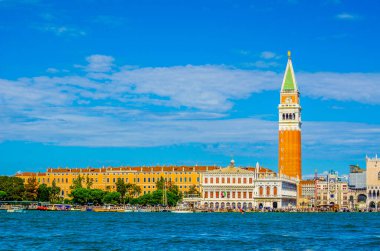 Campanile ve Dük 'ün Sarayı, Venedik, İtalya' lı St. Mark Meydanı