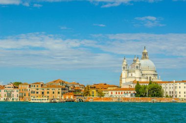 canal Grande ile basilica di santa maria della salute Venedik, İtalya