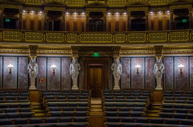 Viyana 'daki Avusturya parlamentosunun eski meclis salonunun içinde.