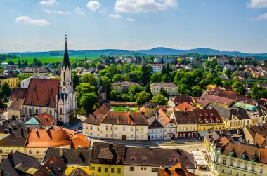 Avusturya 'daki Melk kasabasının havadan görünüşü