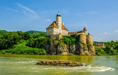 Schonbuehel Kalesi, Danube River, Avusturya