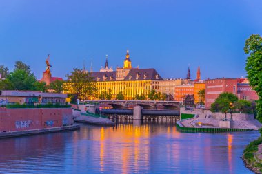 Wroclaw Üniversitesi, Polan 'ın günbatımı görünümü