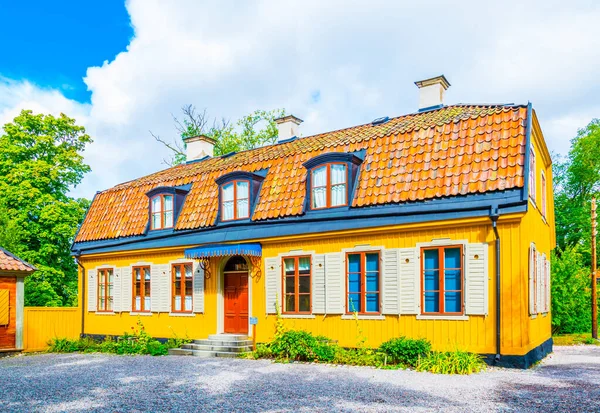 Stockholm 'deki Skansen Müzesi' nde bir malikane manzarası.