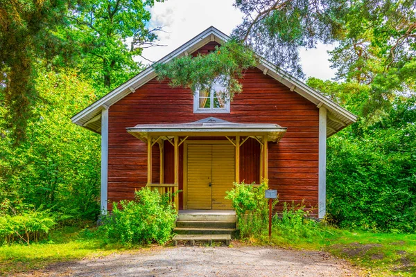 Stockholm 'deki Skansen Müzesi' nde bir çiftlik evi manzarası.