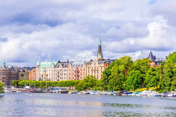 View Stockholm Waterfront Beautiful Old Houses Stretched Alongside Swede — Stockfoto