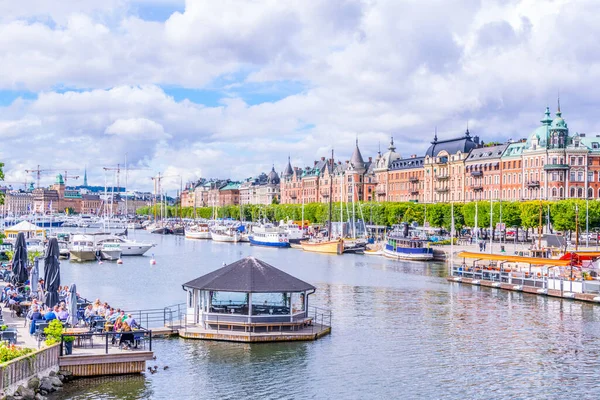 View Stockholm Waterfront Beautiful Old Houses Stretched Alongside Swede — Foto de Stock