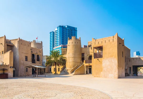 Ajman Müzesi eski bir kalede yer almaktadır. Ajman, Birleşik Arap Emirlikleri'nin en küçüğüdür..