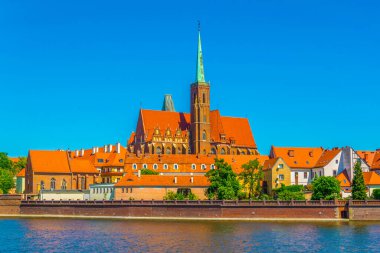 Kutsal Haç Kilisesi ve Wroclaw, Polan 'daki St. Bartholomew Kilisesi