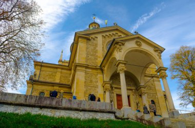 1894 yılında Zürih, Switzerlan 'da Neo-Rönesans tarzında inşa edilen Enge kilisesinin manzarası