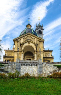 1894 yılında Zürih, Switzerlan 'da Neo-Rönesans tarzında inşa edilen Enge kilisesinin manzarası
